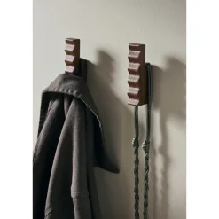 Ferm Living Unda Knager Sát af 2 Mørkebrun