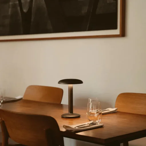 Flos Gustave Transportabel Bordlampe Rå Aluminium 2700K