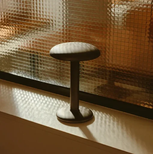 Flos Gustave Transportabel Bordlampe Brun 2700K