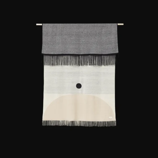 Form & Refine Aymara Plaid Mønster Creme