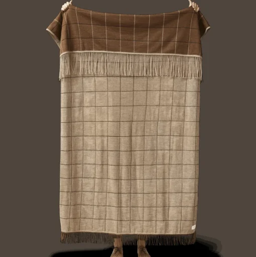 Form & Refine Aymara Táppe 190 cm New Square/Brun