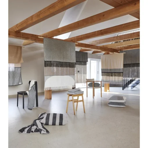 Form & Refine Aymara Táppe 190 cm New Square/Brun