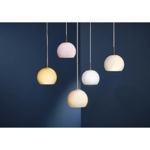 Frandsen Ball PendelØ25 Opal Hvid
