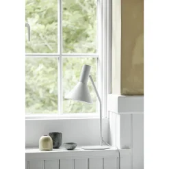 Frandsen Lyss Bordlampe Mat Almond