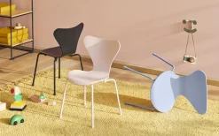 Fritz Hansen Happy Hook Knage Blush