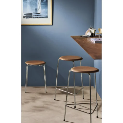 Fritz Hansen High Dot Barstol H65 3-legs Krom/Sort Asketrá