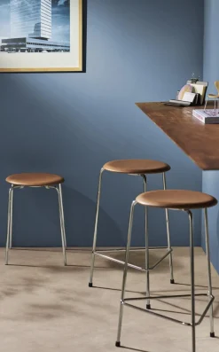 Fritz Hansen High Dot Skammel Walnut