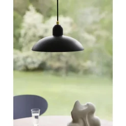 Fritz Hansen Kaiser Idell 6631 Pendel Mat Sort