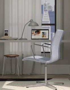 Fritz Hansen Kaiser Idell 6556-T Bordlampe Mat Grå