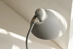 Fritz Hansen Kaiser Idell 6556-T Bordlampe Mat Grå