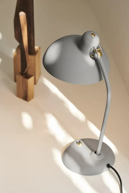 Fritz Hansen Kaiser Idell 6556-T Bordlampe Mat Grå