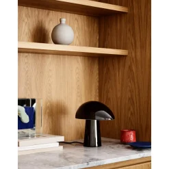 Fritz Hansen Night Owl Bordlampe Sort