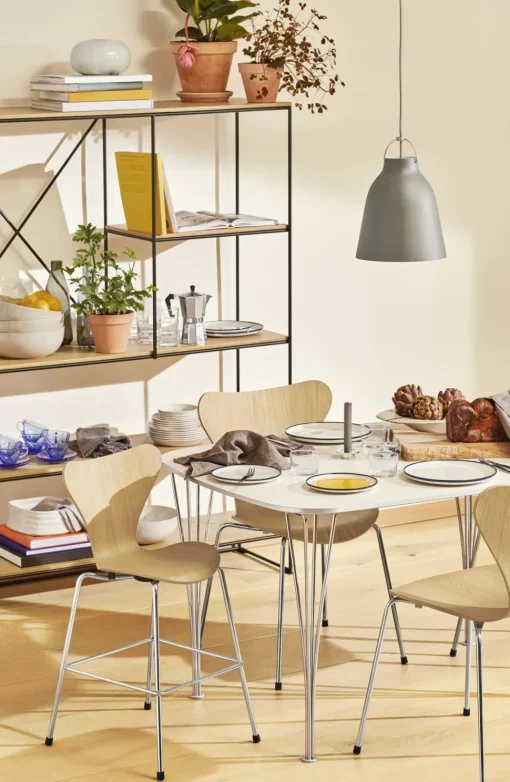 Fritz Hansen Serie 7 Juniorstol Eg