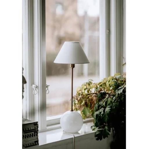 Globen Lighting Iris 20 Bordlampe Hvid