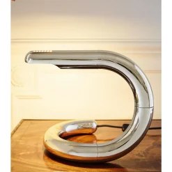 Gubi Aspide Bordlampe Krom