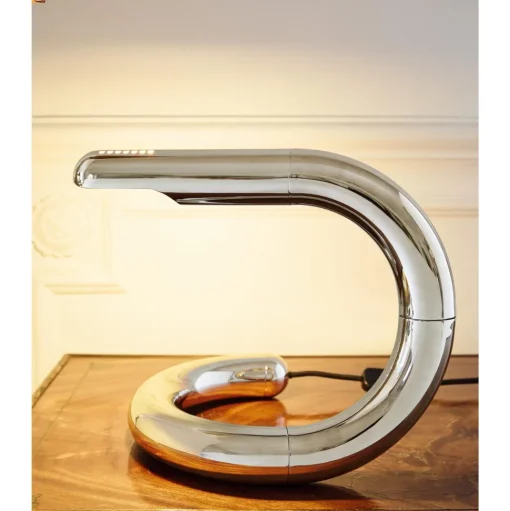 Gubi Aspide Bordlampe Krom