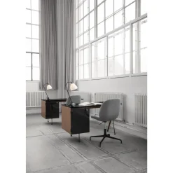 GUBI Bat Kontorstol Mat Sort/Sort