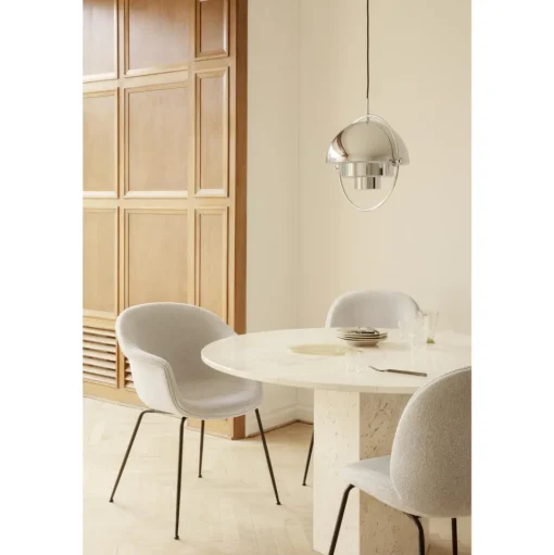GUBI Bat Spisebordsstol Velvet 420 Safir Blå