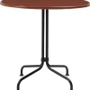 Gubi Carmel Bistro Cafébord 75x75 Mat Sort/Rock Red