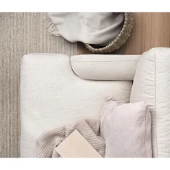 GUBI Flaneur Sofa 2 Seater Indianskop 15 Med Ben I Antik Messing