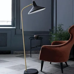 GUBI G-10 Gulvlampe Sort