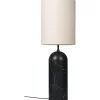 GUBI Gravity Gulvlampe Sort Marmor og Lárred Skárm XL Høj
