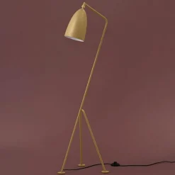 GUBI Grossman Collection Gräshoppa Gulvlampe Oliven Brun