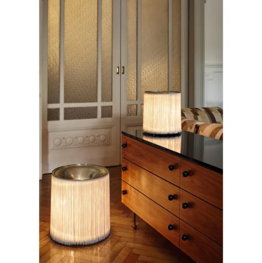 Gubi Model 597 Bordlampe Poleret Aluminum/Cream Fringe