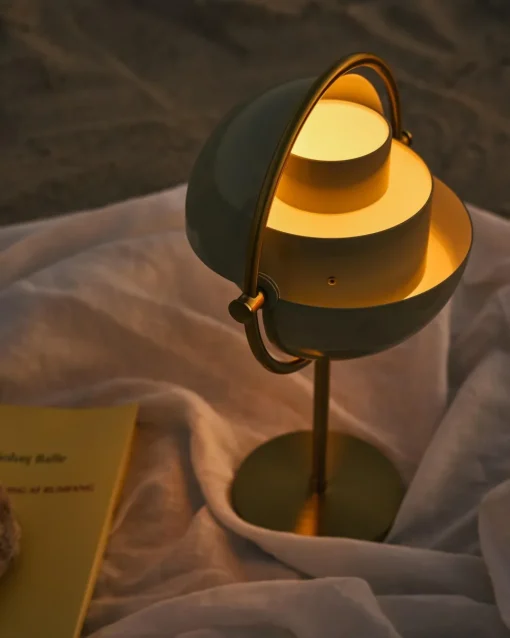 Gubi Multi-Lite Transportabel Lampe Pastel Gray