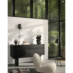 GUBI Pacha Lánestol Dora Boucle 0001 Med Base I Perle Guld