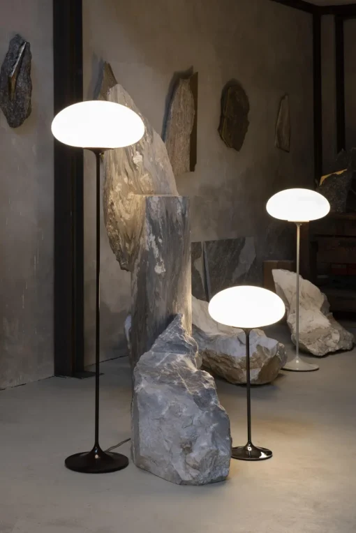 GUBI Stemlite Gulvlampe Dámpbar Stor Sort Krom