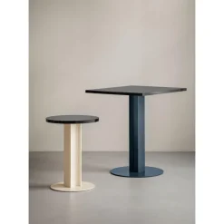 +Halle HEB 02 Counter Height BordØ70xH95 Mørkeblå