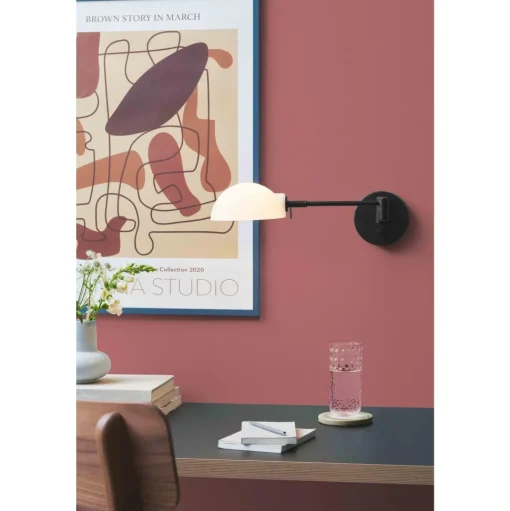 Halo Design Kjøbenhavn Váglampe M/arm Sort