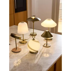 Halo Design Paris BordlampeØ24 Clean White/Sort