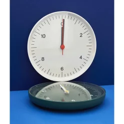 HAY Table Clock Ur Grøn