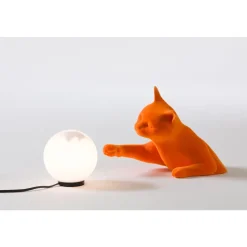 Karman Maoo Bordlampe Orange Velvet