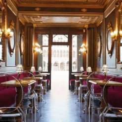 Kartell Louis Ghost Spisebordsstol Krystal