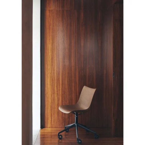 Kartell P/Wood Kontorstol Sort/Mørk Trá