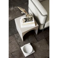 Kristina Dam Studio Arch Bord Lille Beige