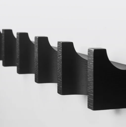 Kristina Dam Studio Column Knagerákke Lang Sort Eg