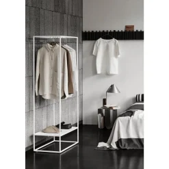 Kristina Dam Studio Column Knagerákke Sort Lakeret Egetrá