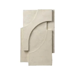 Kristina Dam Studio Serif Relief Vágdekoration Off White