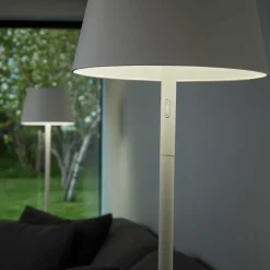 Loom Design Modi Gulvlampe Hvid