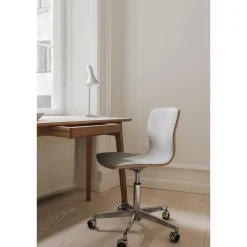 Magnus Olesen Butterfly Swivel Slim Edition Poleret Aluminium/Remix/Sáde og Ryg I Eg