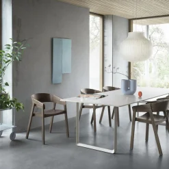 Muuto Cover Spisebordsstol med Armlán Sort