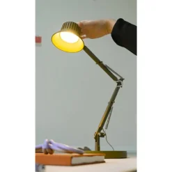 Muuto Dedicate S2 Bordlampe Med Klemme Sort