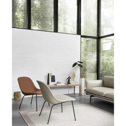 Muuto Fiber Lánestol med Tube Base Ochre/Sort