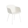 Muuto Fiber Spisebordsstol med Armlán og Tube Base Hvid