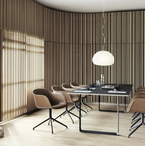 Muuto Fiber Spisebordsstol med Armlán og Swivel Base Grå