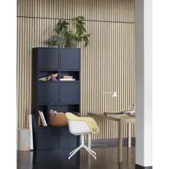 Muuto Fiber Spisebordsstol med Armlán og Swivel Base Grå